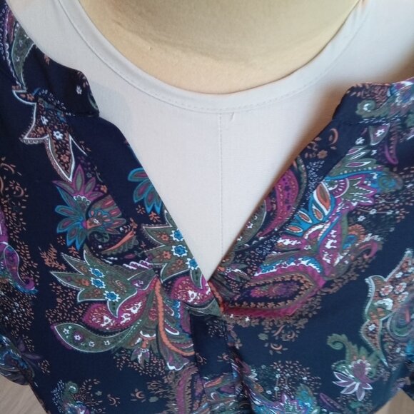 Black Rainn 1X Paisley Print Fall Blouse - Picture 2 of 9